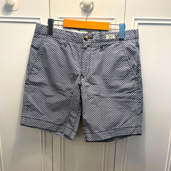 Tommy Hilfiger Chino Shorts - Picture 1 of 5